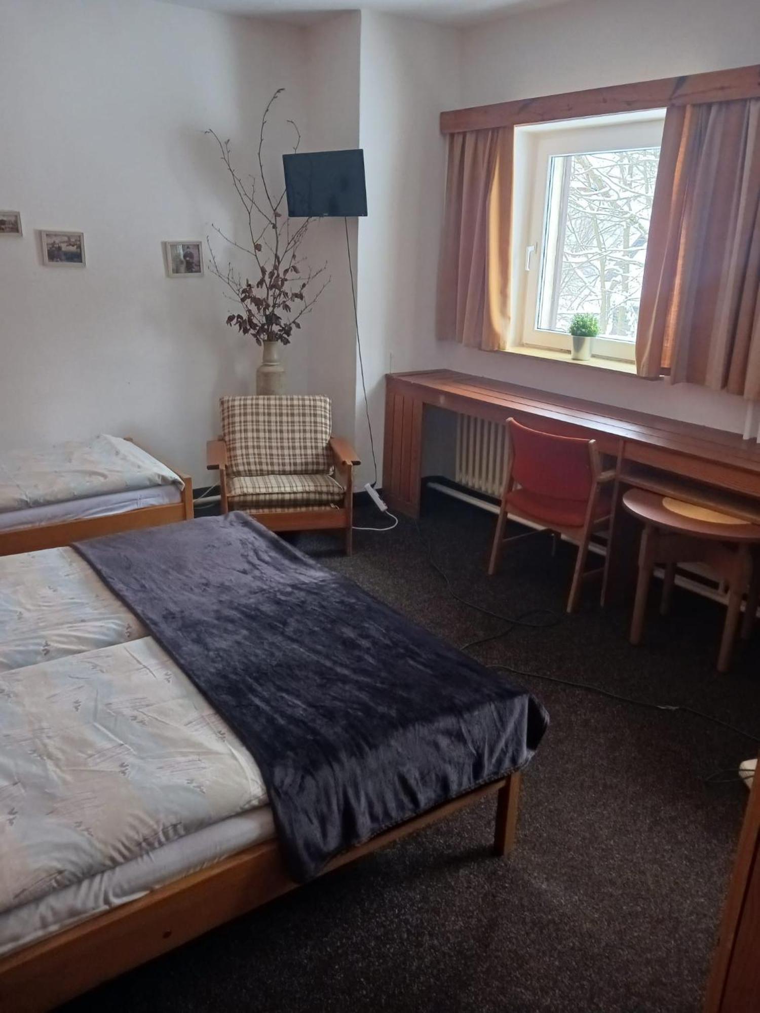 Hotel Albert - Retro Пасеки над Изероу Екстериор снимка